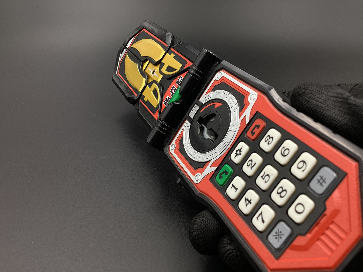SKU DX01 , Random 1 Key , Average condition | Gokaiger DX Silver ver. 36 sounds , Random 3 Keys | Authentics