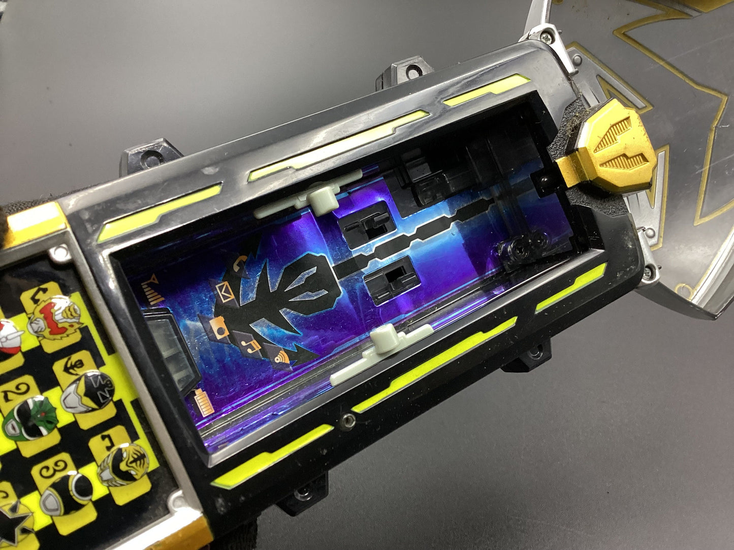 SKU Dx |Gokaiger DX Gokai silver | ***Random 2 Key***