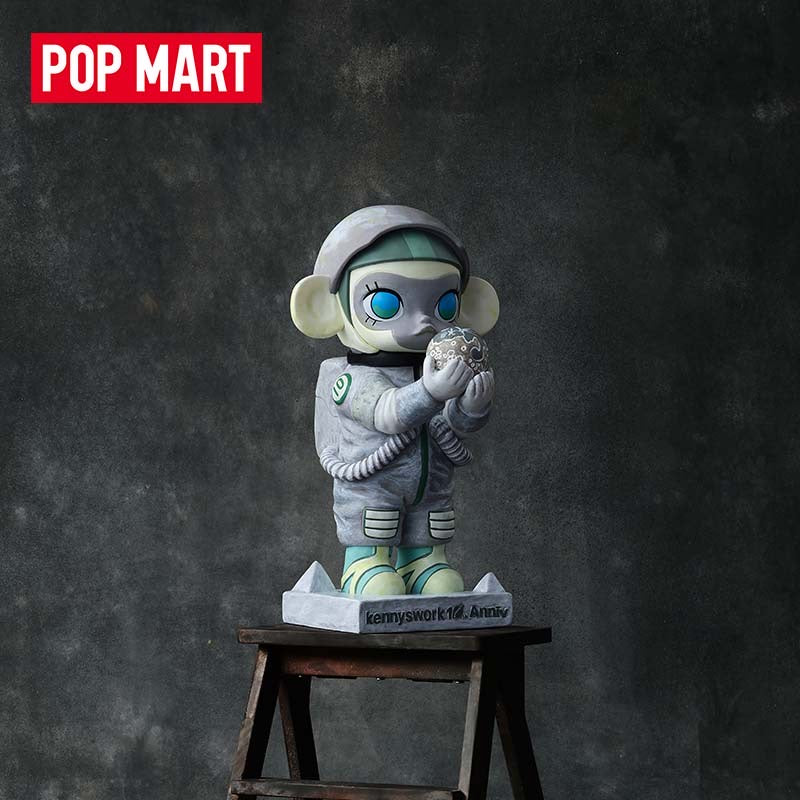 POPMART Molly ANNIVERSARY STATUES CLASSICAL RETRO (Genuine)