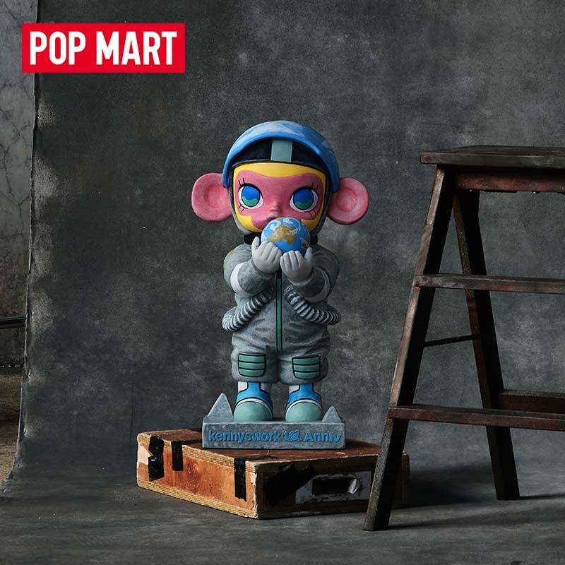 POPMART Molly ANNIVERSARY STATUES CLASSICAL RETRO (Genuine)