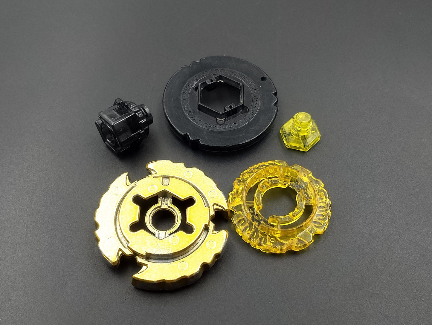 SKU BB03 F49 | Beyblade metal fight Takara , Yellow Hell Kerbecs BD145DS