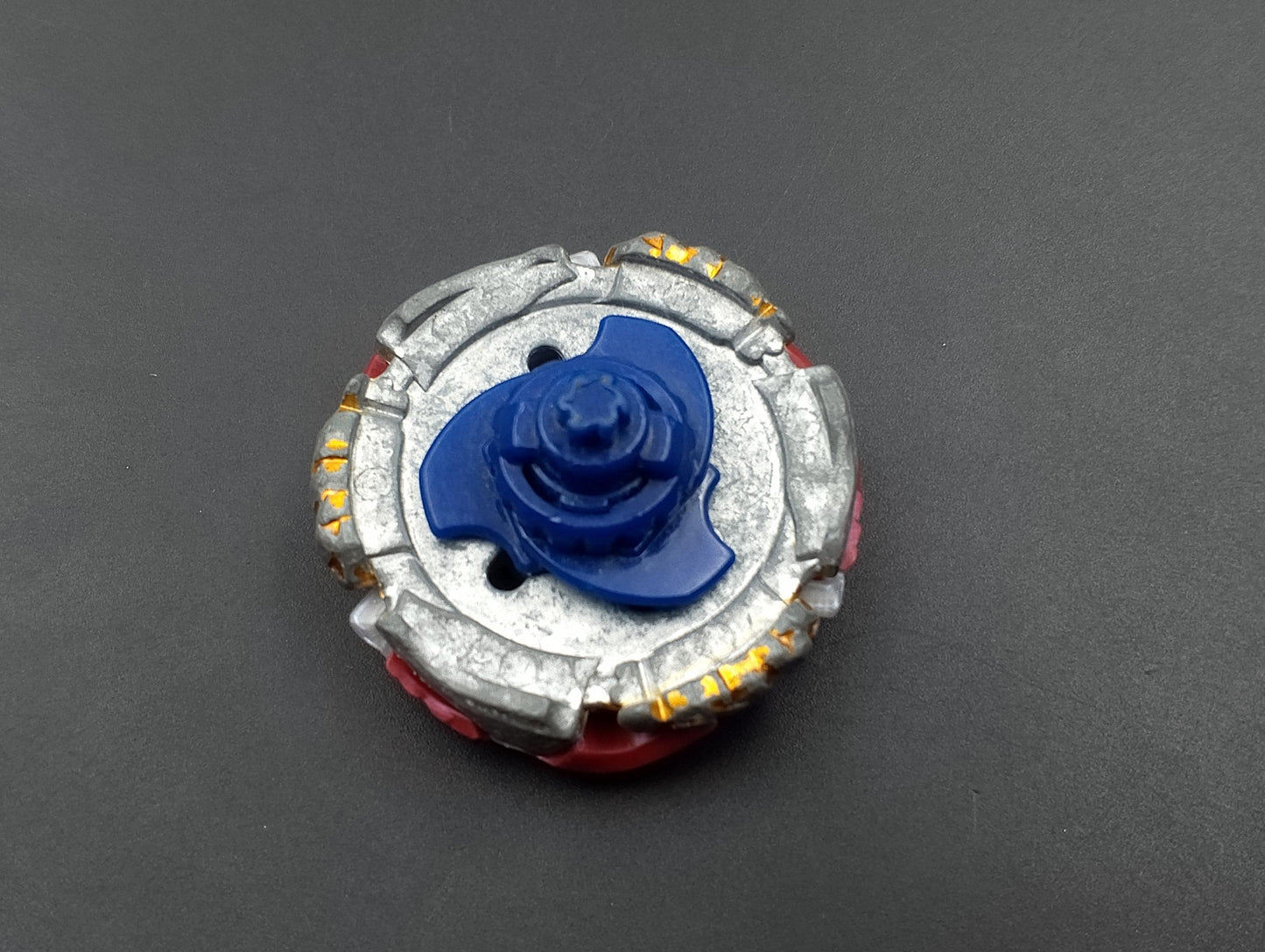 SKU BB03 F81 | Beyblade Metal fight Takara , White L-drago Bad condition