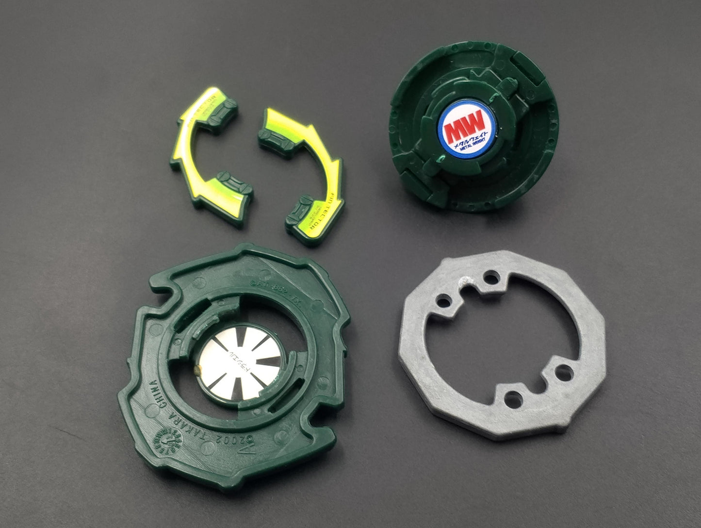 SKU BB02 F185 | Beyblade Takara , Green Draciel V2