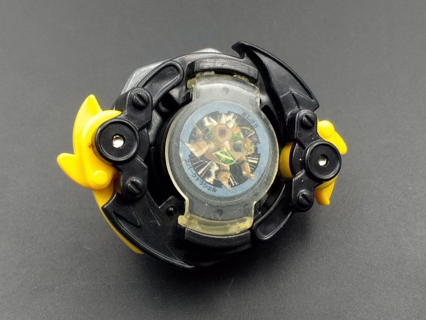 SKU BB2 F55 | Beyblade Takara , 31 Wing Defenser