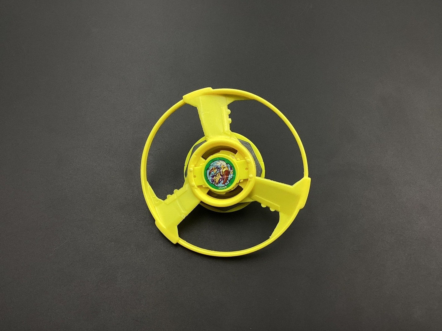 SKU BBF32 Beyblade Takara , big yellow