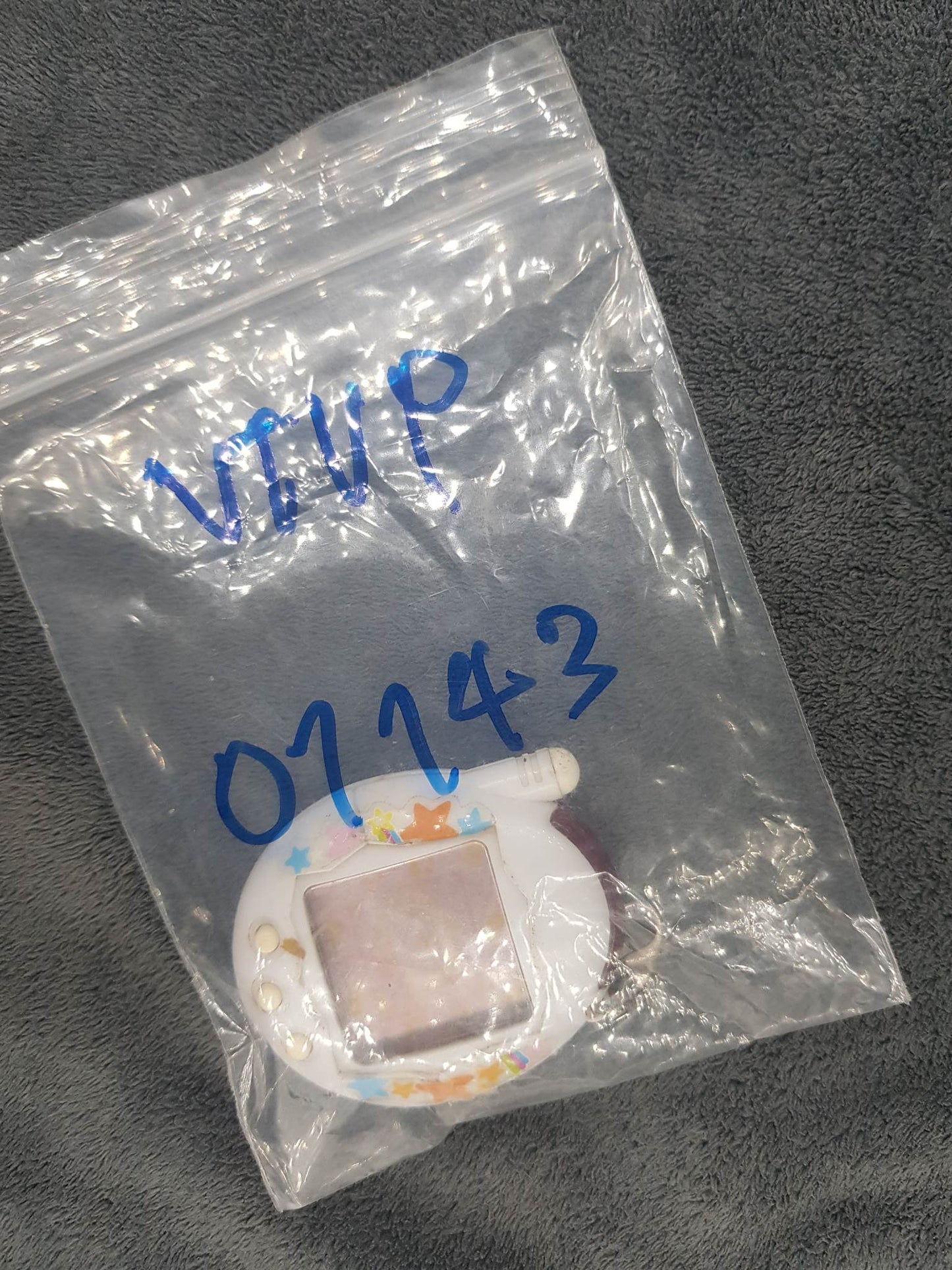 Tamagotchi Connection V 3 , White , Japan  | Bandai , Authentic | Used |  SKU VTVP01143
