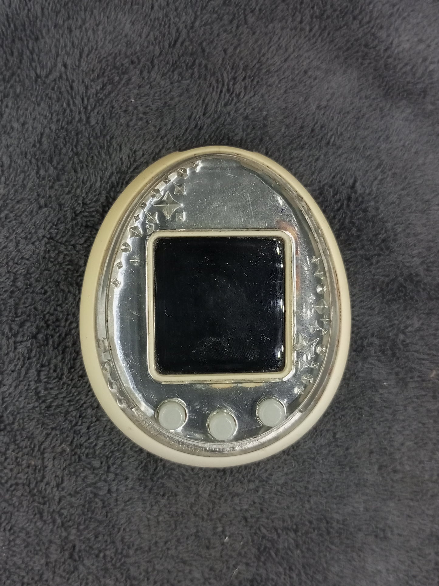 Tamagotchi ID L white Japan ver. , Bad shell dirty , (SKU VTVP01017) Japan