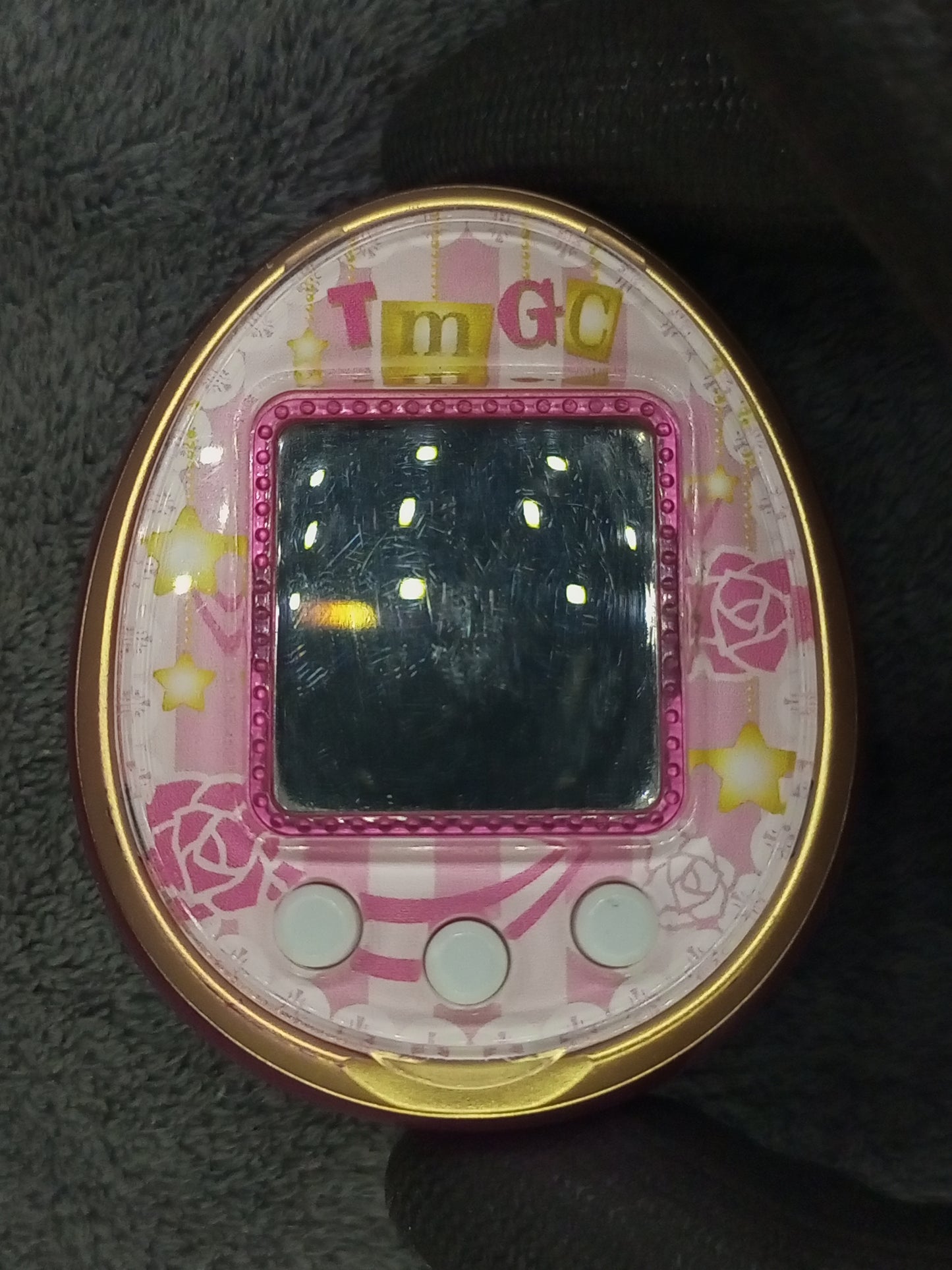 Tamagotchi 4U with rose frame  | Authentic , Bandai | Used , Yellowish display | SKU VTVP01076